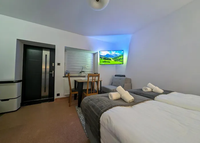 Kiwi * מוז'ינה